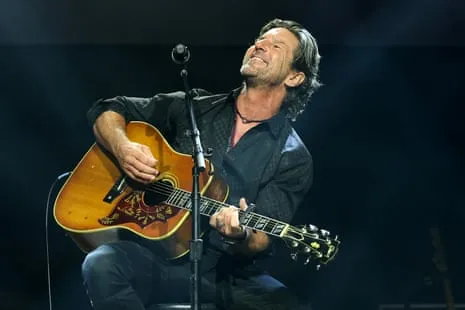 Grammy-Winning Songwriter Passes Away in Aircraft Accident